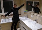 010 Wow endlich Bad mit Waschbecken P1030255